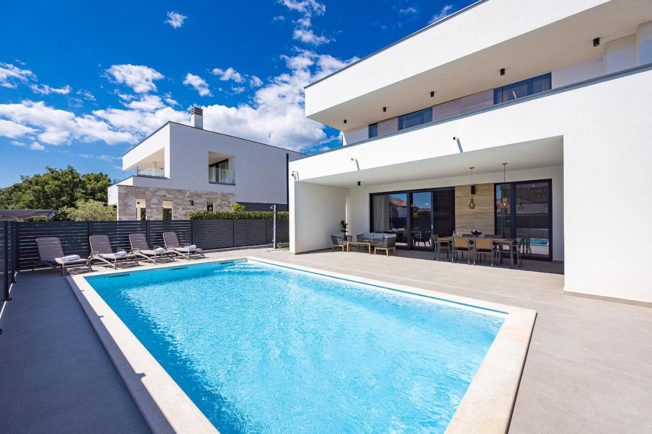 Villa Moon Near The Sea Fažana Екстериор снимка