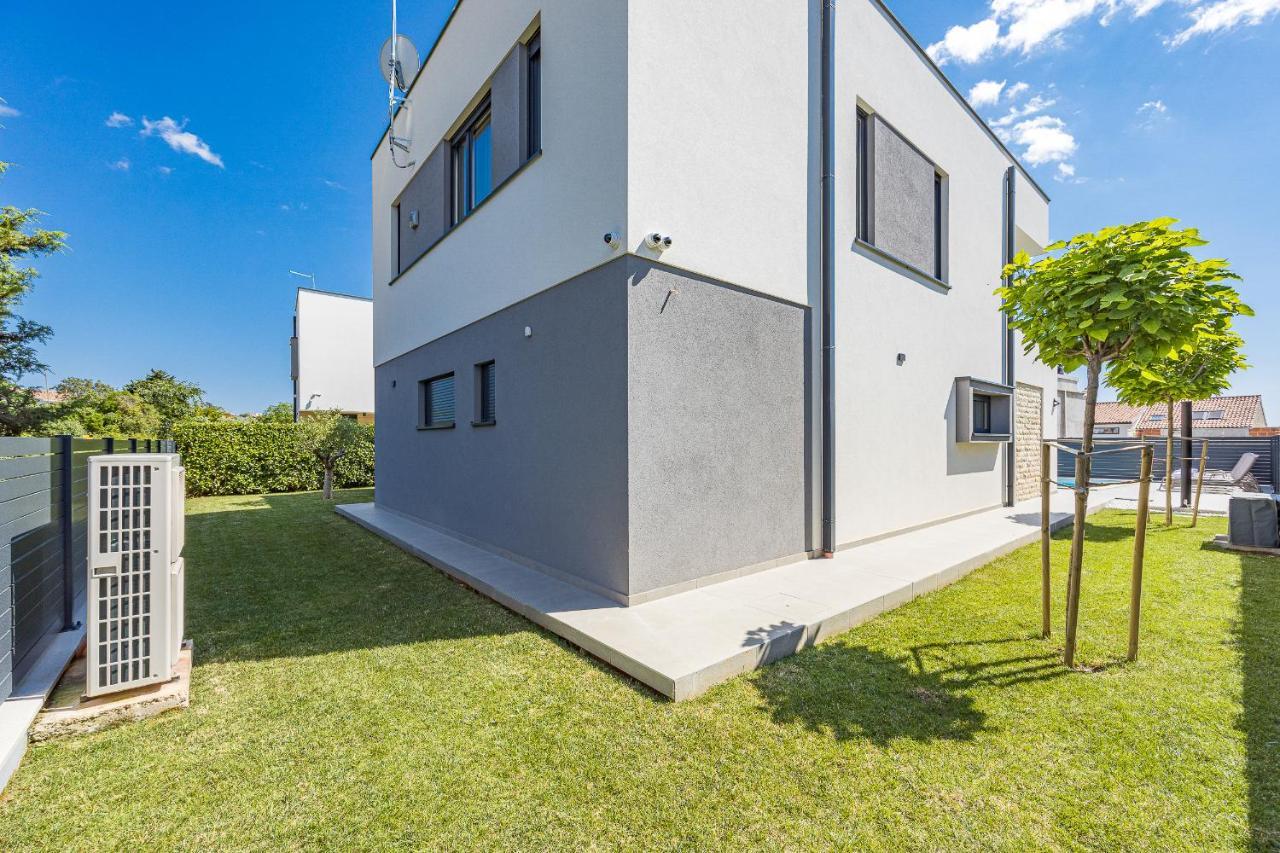 Villa Moon Near The Sea Fažana Екстериор снимка