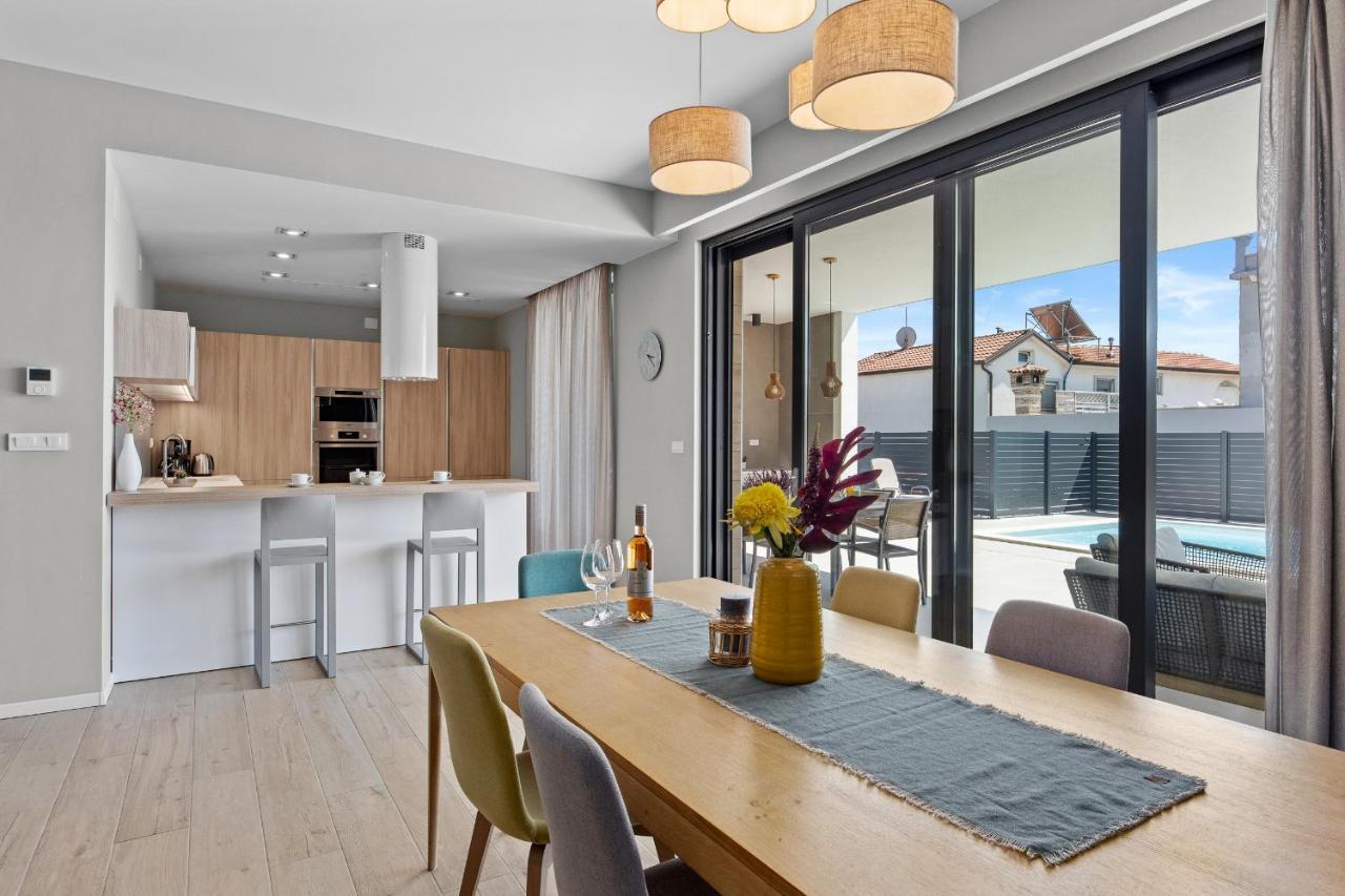 Villa Moon Near The Sea Fažana Екстериор снимка