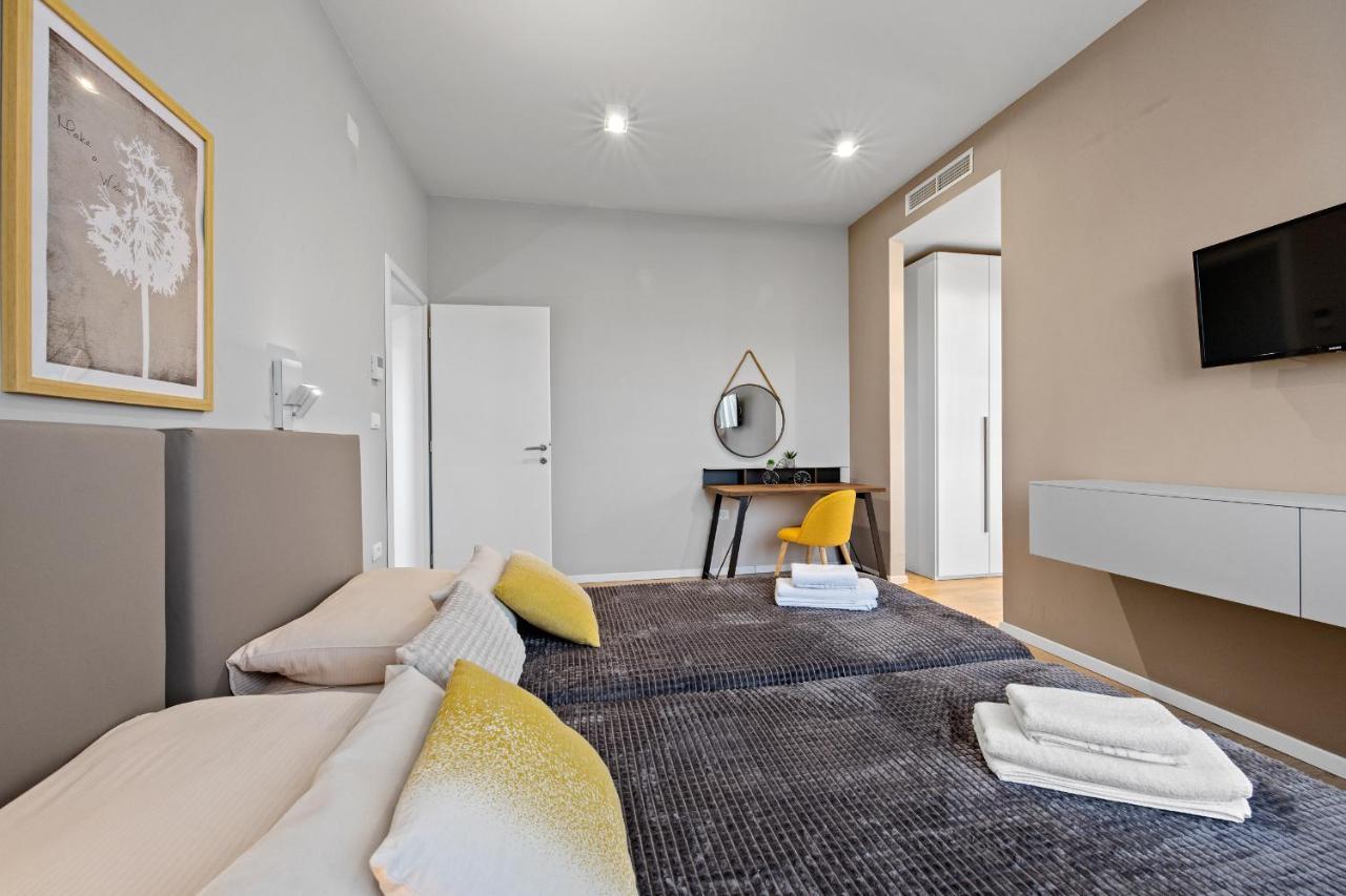 Villa Moon Near The Sea Fažana Екстериор снимка