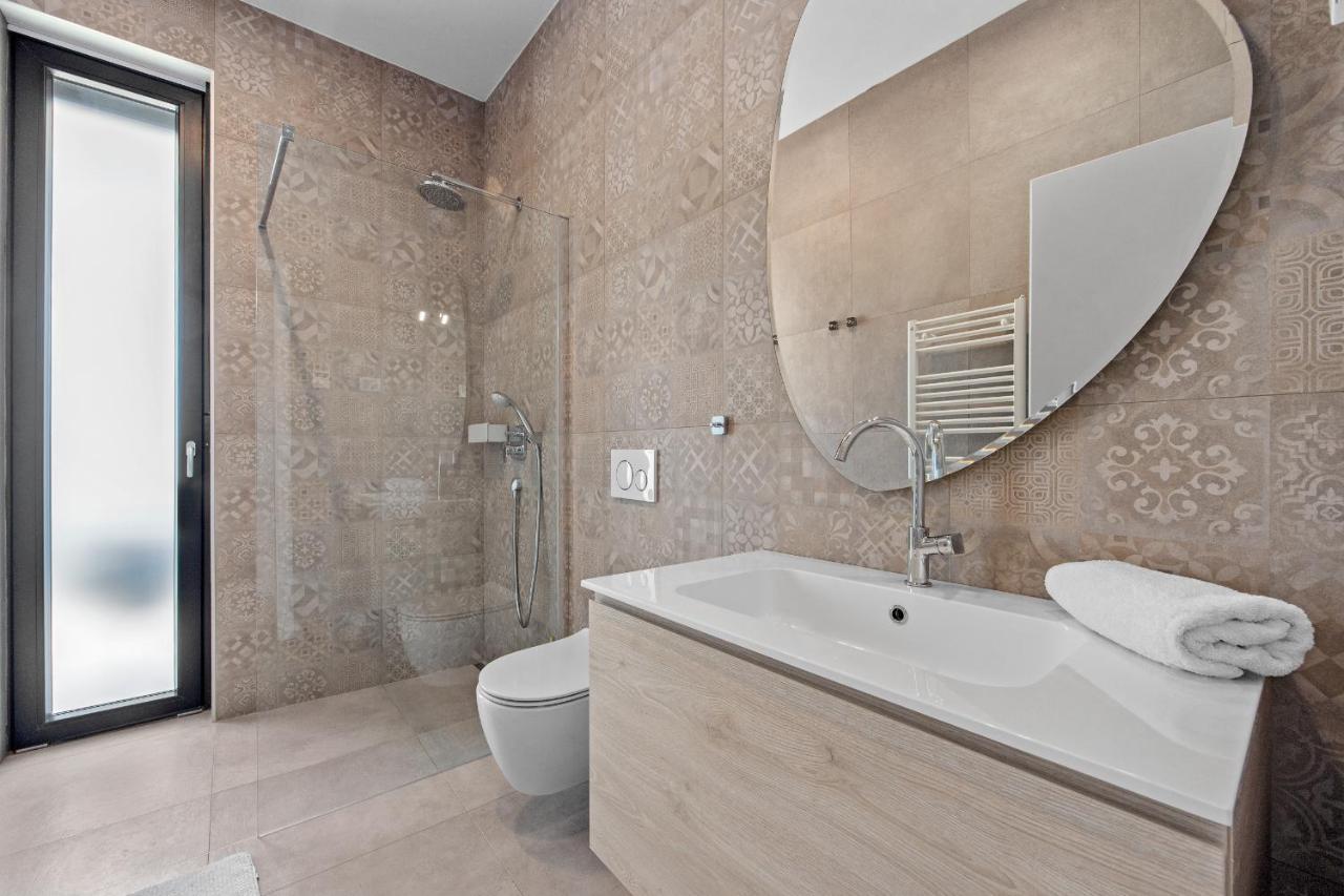 Villa Moon Near The Sea Fažana Екстериор снимка
